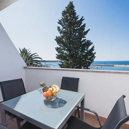 Apartments By The Sea Semy Novalja Exterior photo