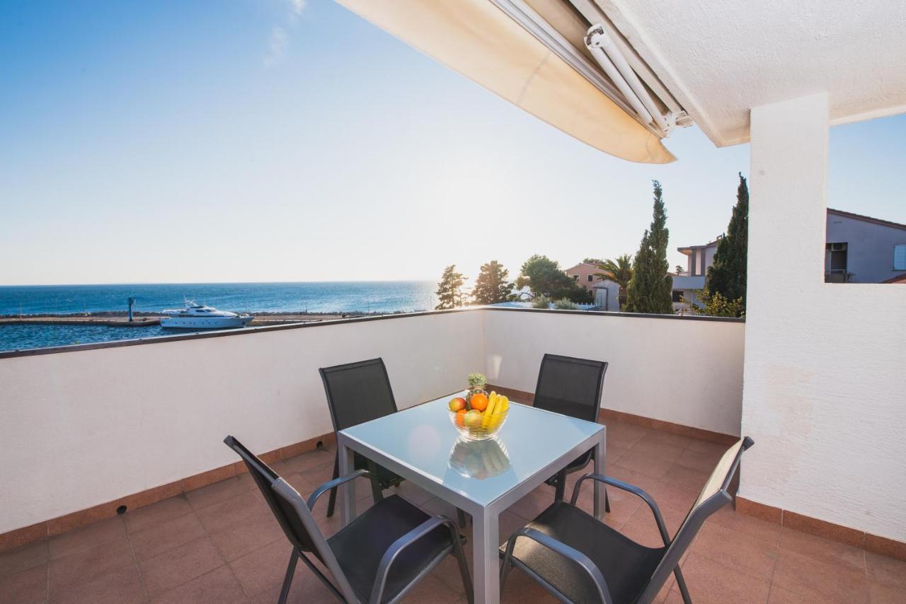 Apartment By The Sea Semy Novalja
