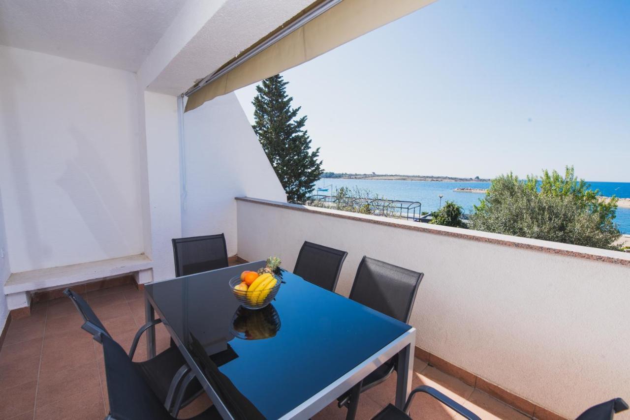 Apartment By The Sea Semy