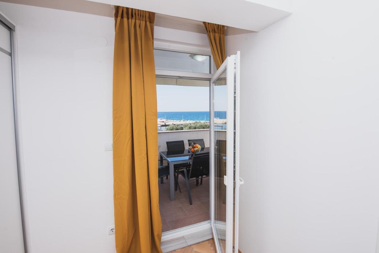 By The Sea Semy Apartment Novalja