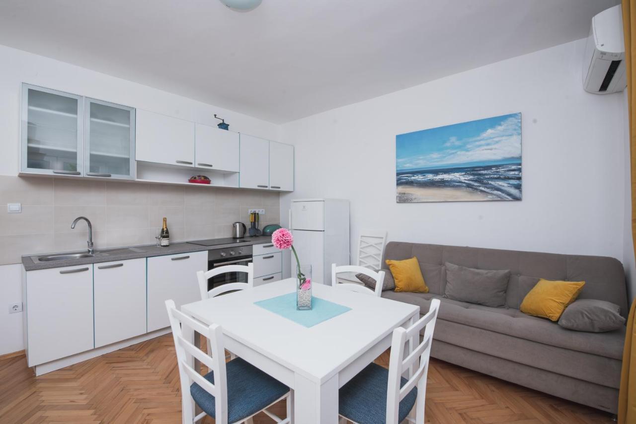 Apartment By The Sea Semy