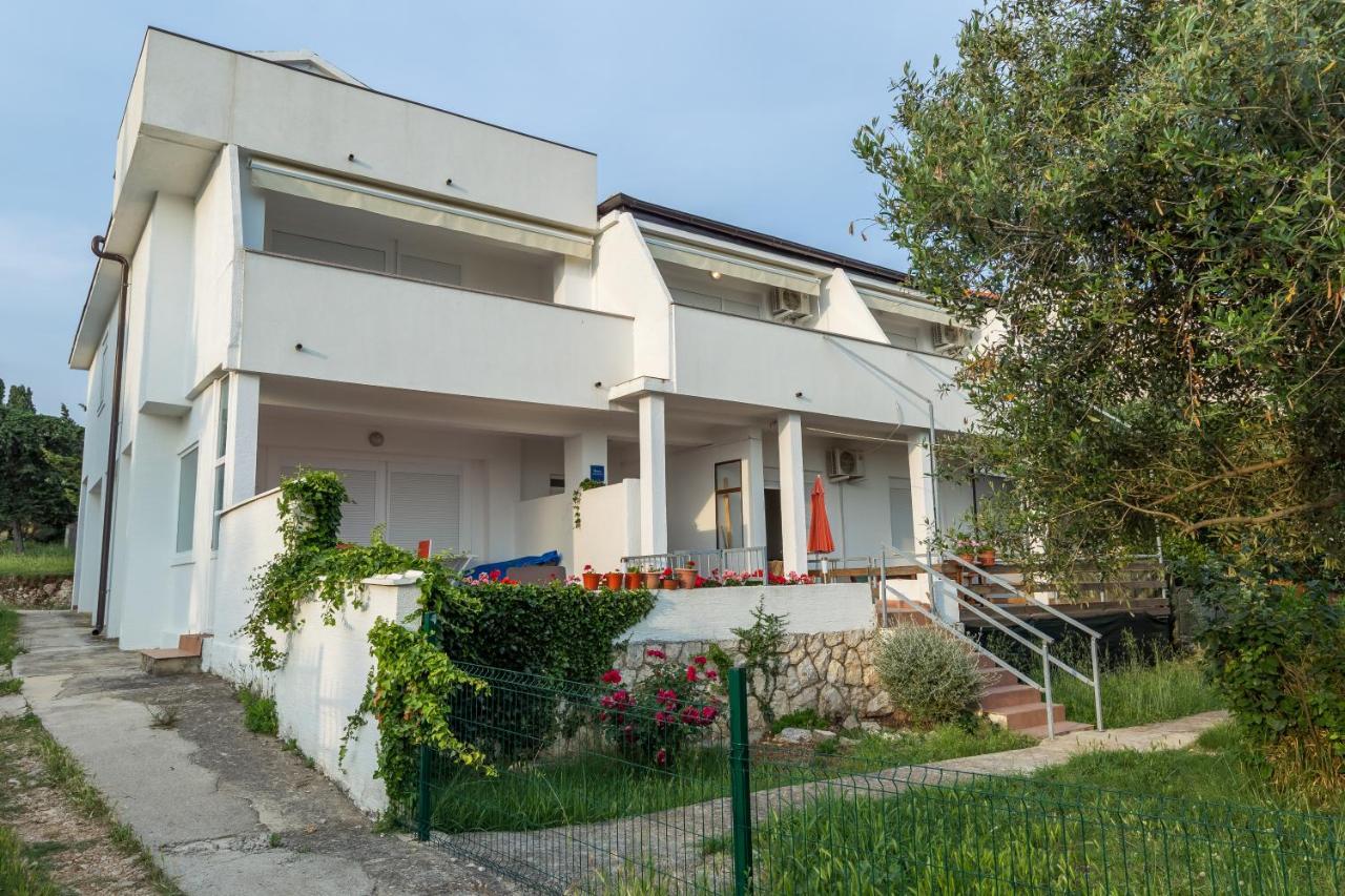 By The Sea Semy Apartment *